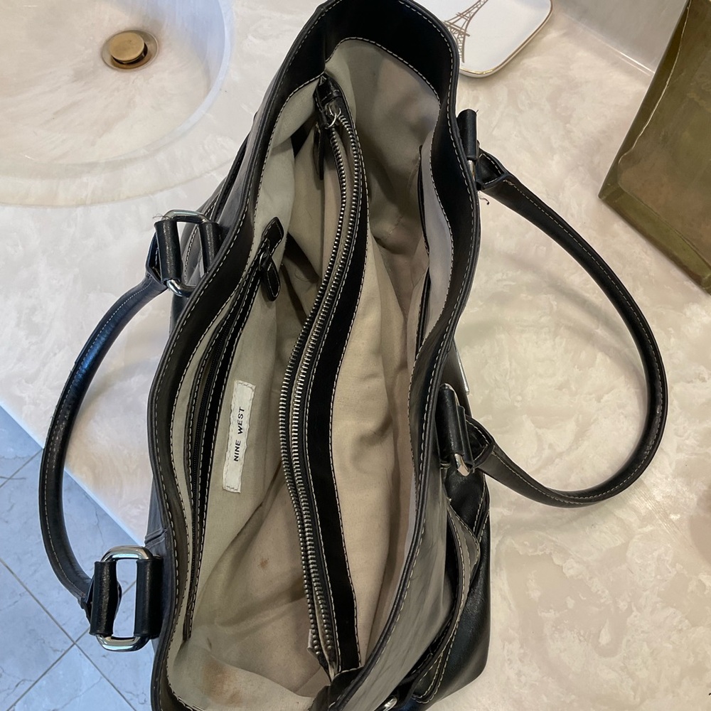 FREE with purchase of any other item: Nine West Purse, black, faux leather - Picture 5 of 6